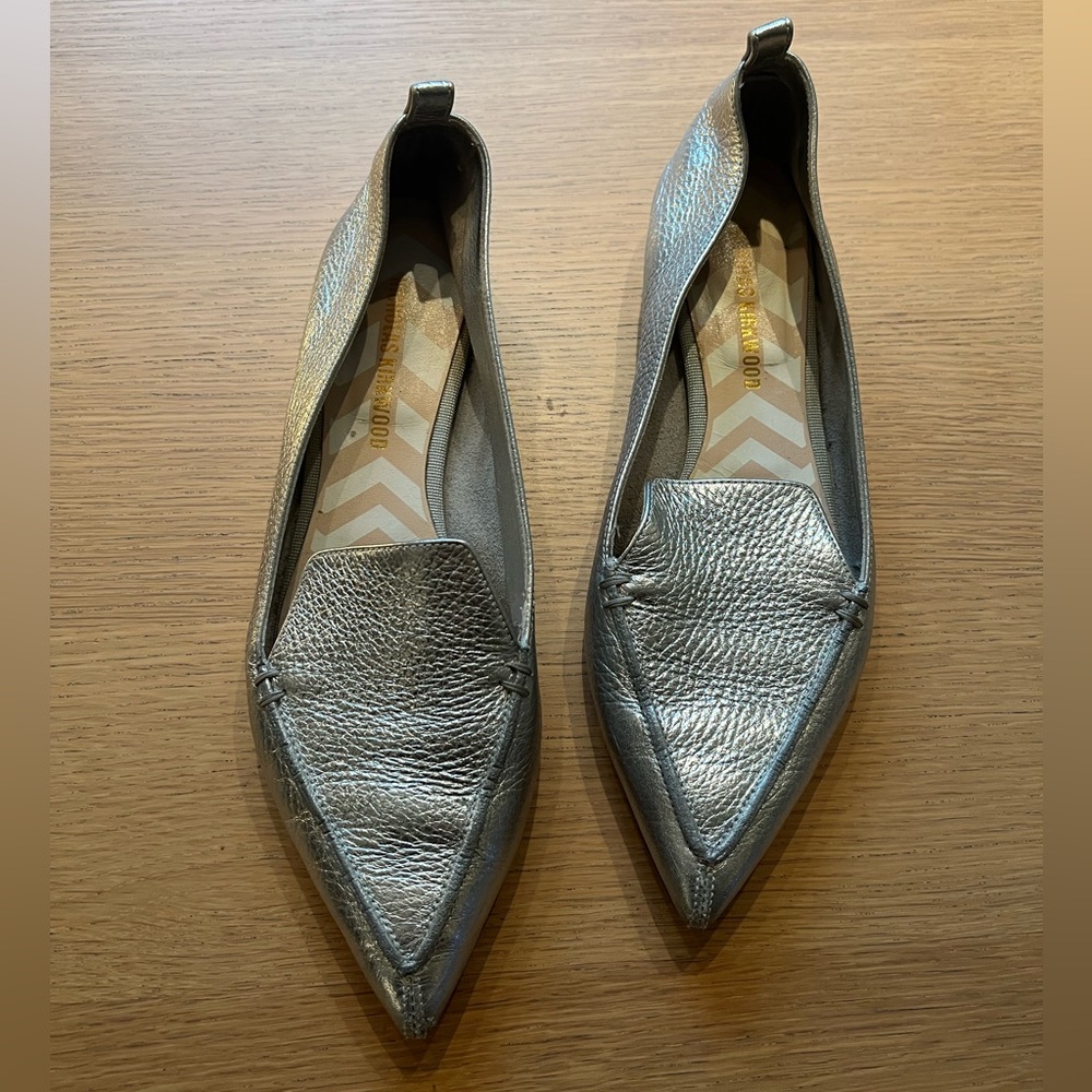 Nicholas Kirkwood Silver Flats size 38.5